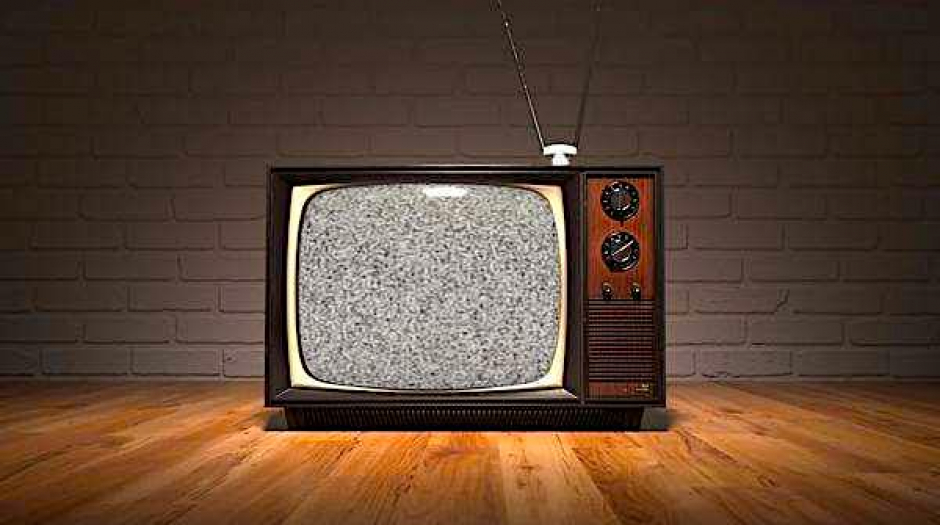 LA TV S'EFFONDRE ! Bientôt la fin de la télévision ? (chiffres, analyse, avis...)